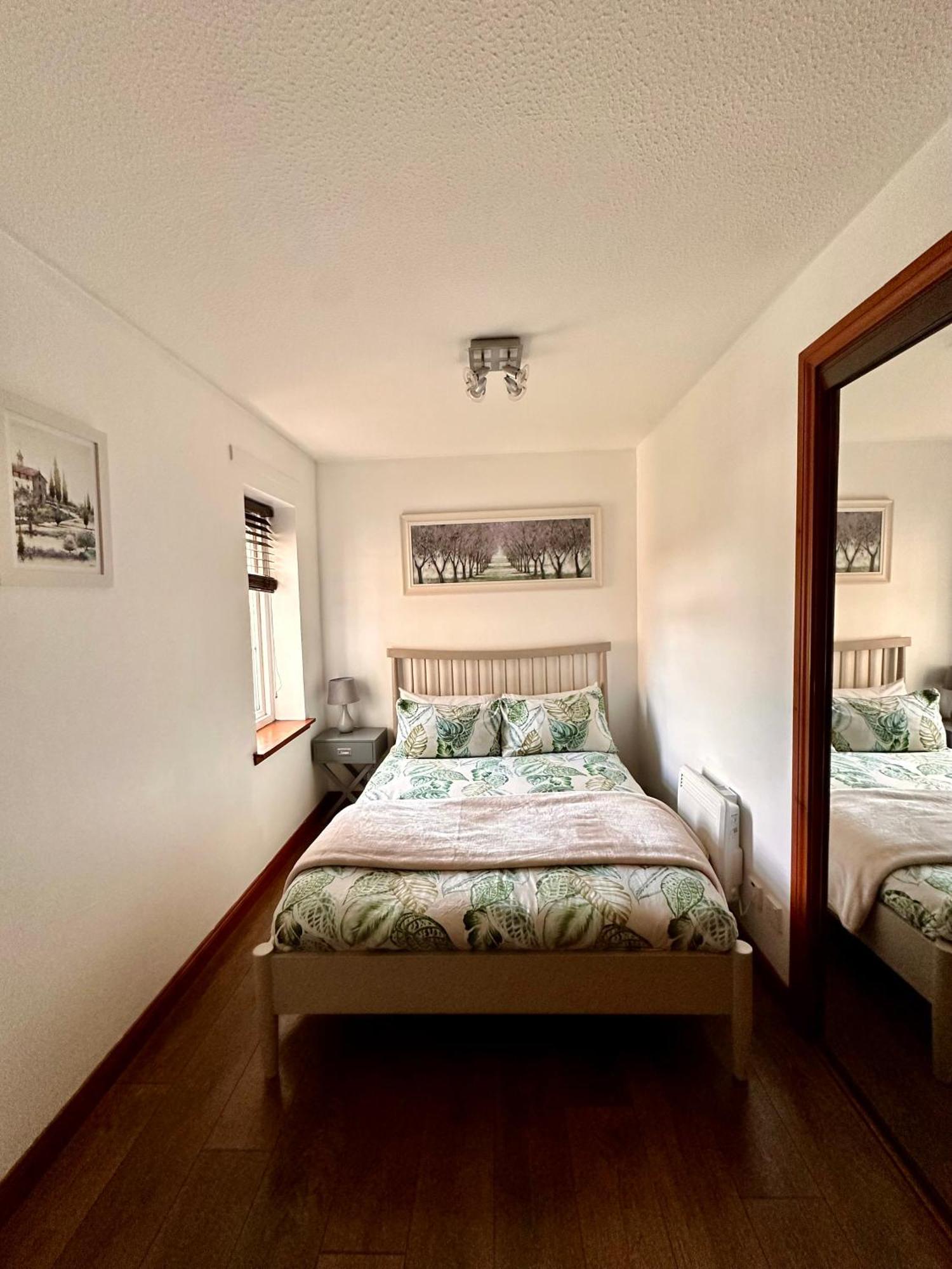 Apartment With Parking, Close To The Raigmore Hospital อินเวอร์เนส ภายนอก รูปภาพ